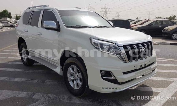 Acheter Import Voiture Toyota Prado Blanc à Import - Dubai, Kampot Province Acheter Import Voiture Toyota Prado Blanc à Import - Dubai, Kampot Province