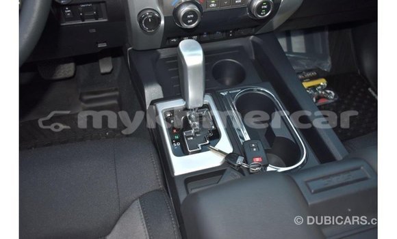 Acheter Import Voiture Toyota Tundra Blanc à Import - Dubai, Kampot Province Acheter Import Voiture Toyota Tundra Blanc à Import - Dubai, Kampot Province