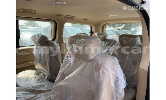 Acheter Import Voiture Hyundai Accent Blanc à Import - Dubai, Kampot Province Acheter Import Voiture Hyundai Accent Blanc à Import - Dubai, Kampot Province