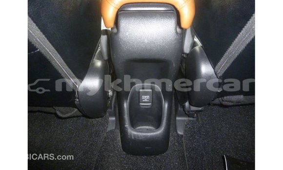 Acheter Import Voiture Honda Vezel Rouge à Import - Dubai, Kampot Province Acheter Import Voiture Honda Vezel Rouge à Import - Dubai, Kampot Province