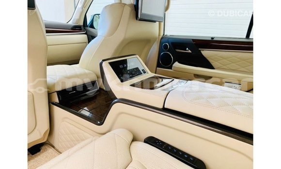 Acheter Import Voiture Lexus LX Noir à Import - Dubai, Kampot Province Acheter Import Voiture Lexus LX Noir à Import - Dubai, Kampot Province