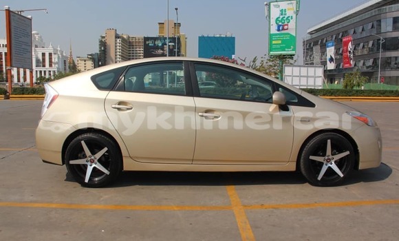 Acheter Occasion Voiture Toyota Prius Beige à Phnom Penh, Phnom Penh Acheter Occasion Voiture Toyota Prius Beige à Phnom Penh, Phnom Penh