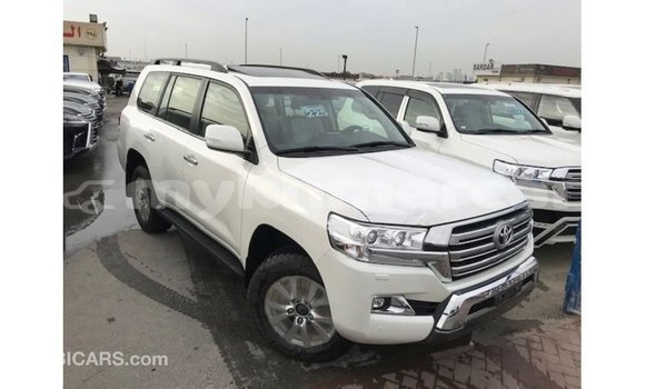 ទិញ នាំចូល Toyota Land Cruiser White ឡាន} ក្នុង Import - Dubai ក្នុង Kampot Province ទិញ នាំចូល Toyota Land Cruiser White ឡាន} ក្នុង Import - Dubai ក្នុង Kampot Province