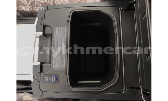 ទិញ នាំចូល Toyota Land Cruiser White ឡាន} ក្នុង Import - Dubai ក្នុង Kampot Province ទិញ នាំចូល Toyota Land Cruiser White ឡាន} ក្នុង Import - Dubai ក្នុង Kampot Province