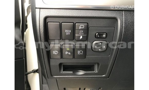 ទិញ នាំចូល Toyota Land Cruiser White ឡាន} ក្នុង Import - Dubai ក្នុង Kampot Province ទិញ នាំចូល Toyota Land Cruiser White ឡាន} ក្នុង Import - Dubai ក្នុង Kampot Province