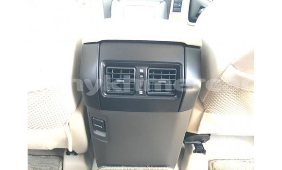 ទិញ នាំចូល Toyota Prado White ឡាន} ក្នុង Import - Dubai ក្នុង Kampot Province ទិញ នាំចូល Toyota Prado White ឡាន} ក្នុង Import - Dubai ក្នុង Kampot Province