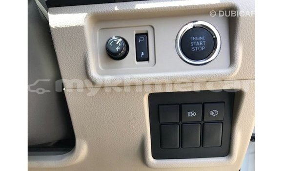 Acheter Import Voiture Toyota Prado Blanc à Import - Dubai, Kampot Province Acheter Import Voiture Toyota Prado Blanc à Import - Dubai, Kampot Province