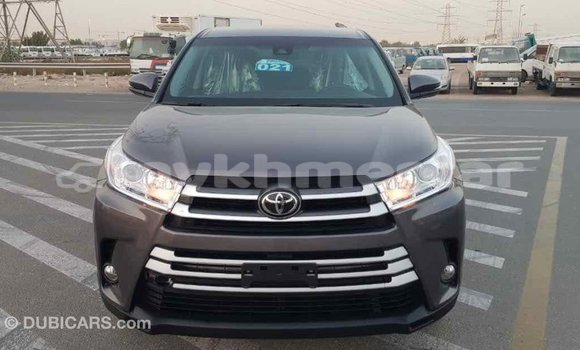 Acheter Import Voiture Toyota Highlander Autre à Import - Dubai, Kampot Province Acheter Import Voiture Toyota Highlander Autre à Import - Dubai, Kampot Province