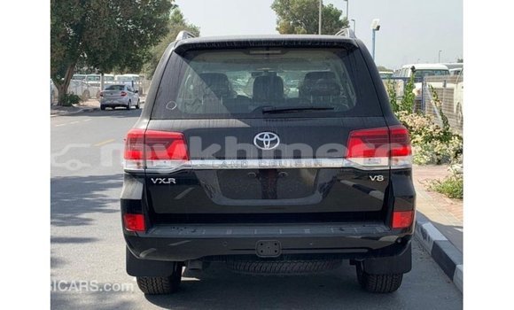 Buy Import Toyota Land Cruiser Black Car in Import - Dubai in Kampot Province Buy Import Toyota Land Cruiser Black Car in Import - Dubai in Kampot Province