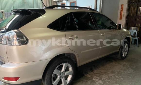 Acheter Occasion Voiture Lexus RX 330 Gris à Phnom Penh, Phnom Penh Acheter Occasion Voiture Lexus RX 330 Gris à Phnom Penh, Phnom Penh