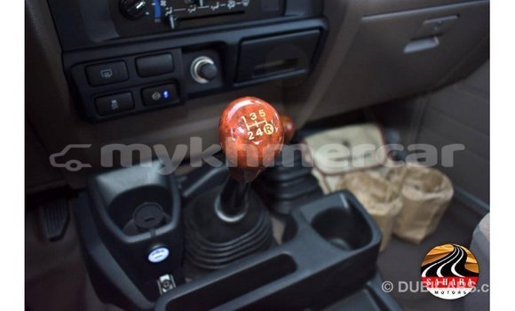 Acheter Import Voiture Toyota Land Cruiser Autre à Import - Dubai, Kampot Province Acheter Import Voiture Toyota Land Cruiser Autre à Import - Dubai, Kampot Province