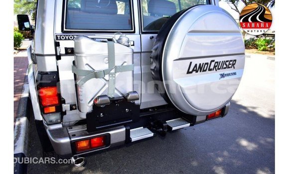 Acheter Import Voiture Toyota Land Cruiser Autre à Import - Dubai, Kampot Province Acheter Import Voiture Toyota Land Cruiser Autre à Import - Dubai, Kampot Province