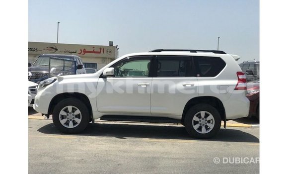 Acheter Import Voiture Toyota Prado Blanc à Import - Dubai, Kampot Province Acheter Import Voiture Toyota Prado Blanc à Import - Dubai, Kampot Province