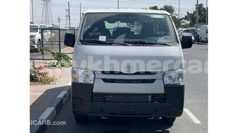 Big with watermark toyota hiace kampot province import dubai 4011