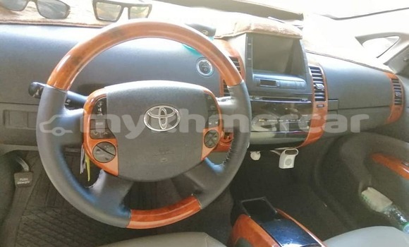 Buy Used Toyota Prius White Car in Phnom Penh in Phnom Penh Buy Used Toyota Prius White Car in Phnom Penh in Phnom Penh