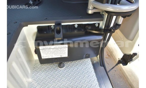 Acheter Import Voiture Toyota Coaster Blanc à Import - Dubai, Kampot Province Acheter Import Voiture Toyota Coaster Blanc à Import - Dubai, Kampot Province