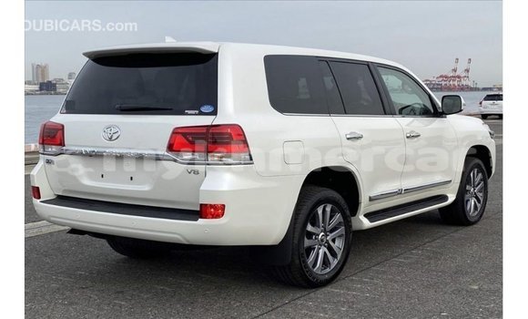 ទិញ នាំចូល Toyota Land Cruiser White ឡាន} ក្នុង Import - Dubai ក្នុង Kampot Province ទិញ នាំចូល Toyota Land Cruiser White ឡាន} ក្នុង Import - Dubai ក្នុង Kampot Province