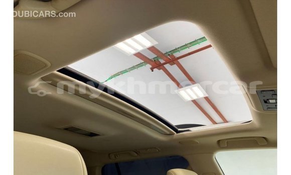 Acheter Import Voiture Toyota Land Cruiser Blanc à Import - Dubai, Kampot Province Acheter Import Voiture Toyota Land Cruiser Blanc à Import - Dubai, Kampot Province