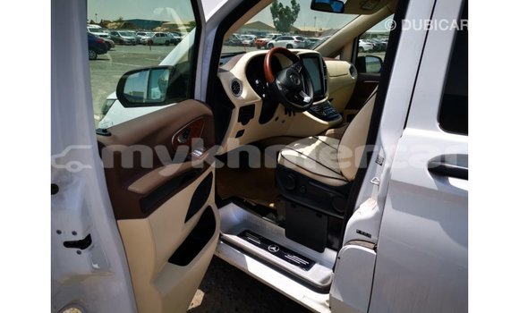 Buy Import Mercedes-Benz Vito White Car in Import - Dubai in Kampot Province Buy Import Mercedes-Benz Vito White Car in Import - Dubai in Kampot Province