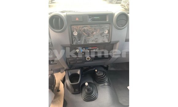 ទិញ នាំចូល Toyota Land Cruiser White ឡាន} ក្នុង Import - Dubai ក្នុង Kampot Province ទិញ នាំចូល Toyota Land Cruiser White ឡាន} ក្នុង Import - Dubai ក្នុង Kampot Province