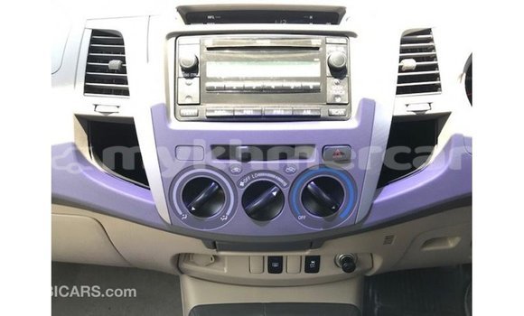 ទិញ នាំចូល Toyota Hilux Other ឡាន} ក្នុង Import - Dubai ក្នុង Kampot Province ទិញ នាំចូល Toyota Hilux Other ឡាន} ក្នុង Import - Dubai ក្នុង Kampot Province