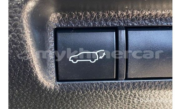 ទិញ នាំចូល Toyota HiAce White ឡានដឹកទំនិញ} ក្នុង Import - Dubai ក្នុង Kampot Province ទិញ នាំចូល Toyota HiAce White ឡានដឹកទំនិញ} ក្នុង Import - Dubai ក្នុង Kampot Province