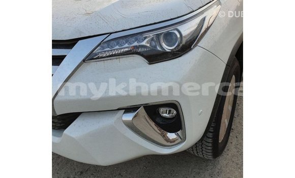 Buy Import Toyota Fortuner White Car in Import - Dubai in Kampot Province Buy Import Toyota Fortuner White Car in Import - Dubai in Kampot Province