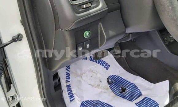 Acheter Import Moto Honda C Blanc à Import - Dubai, Kampot Province Acheter Import Moto Honda C Blanc à Import - Dubai, Kampot Province