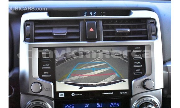 Acheter Import Utilitaire Toyota HiAce Blanc à Import - Dubai, Kampot Province Acheter Import Utilitaire Toyota HiAce Blanc à Import - Dubai, Kampot Province