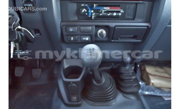 Acheter Import Voiture Toyota Land Cruiser Beige à Import - Dubai, Kampot Province Acheter Import Voiture Toyota Land Cruiser Beige à Import - Dubai, Kampot Province