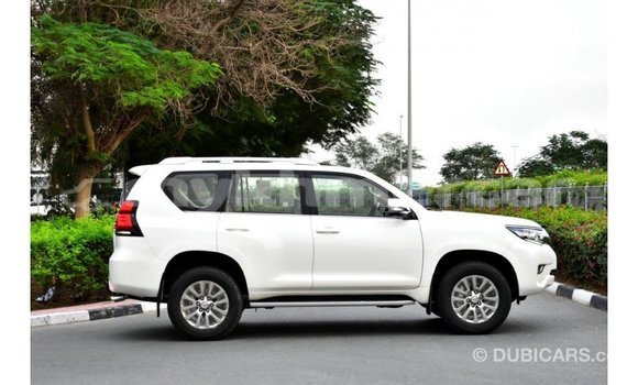 Acheter Import Voiture Toyota Prado Blanc à Import - Dubai, Kampot Province Acheter Import Voiture Toyota Prado Blanc à Import - Dubai, Kampot Province