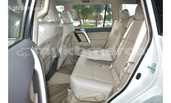 Acheter Import Voiture Toyota Prado Blanc à Import - Dubai, Kampot Province Acheter Import Voiture Toyota Prado Blanc à Import - Dubai, Kampot Province