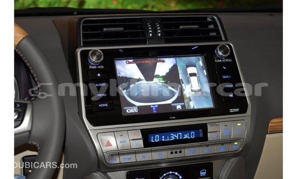 Acheter Import Voiture Toyota Prado Blanc à Import - Dubai, Kampot Province Acheter Import Voiture Toyota Prado Blanc à Import - Dubai, Kampot Province