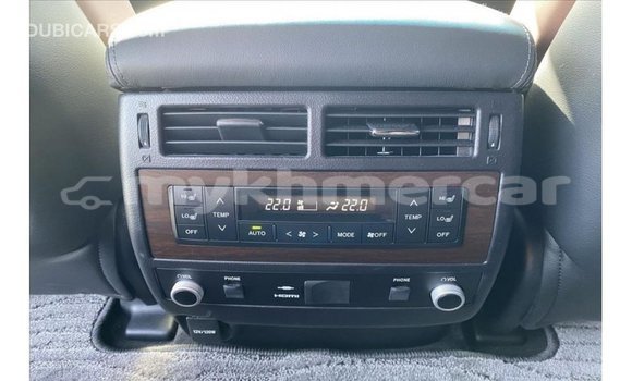 Acheter Import Voiture Toyota Land Cruiser Noir à Import - Dubai, Kampot Province Acheter Import Voiture Toyota Land Cruiser Noir à Import - Dubai, Kampot Province