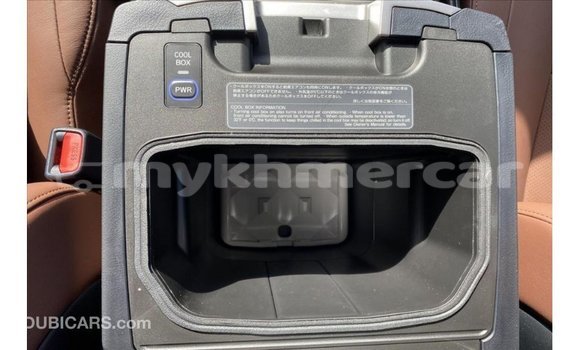 Acheter Import Voiture Toyota Land Cruiser Noir à Import - Dubai, Kampot Province Acheter Import Voiture Toyota Land Cruiser Noir à Import - Dubai, Kampot Province