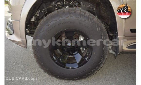 Acheter Import Voiture Toyota Land Cruiser Autre à Import - Dubai, Kampot Province Acheter Import Voiture Toyota Land Cruiser Autre à Import - Dubai, Kampot Province