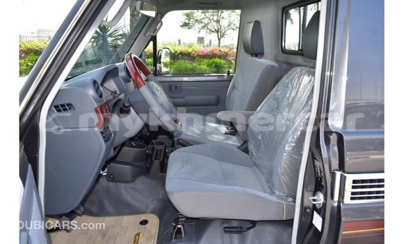 Acheter Import Voiture Toyota Land Cruiser Autre à Import - Dubai, Kampot Province Acheter Import Voiture Toyota Land Cruiser Autre à Import - Dubai, Kampot Province