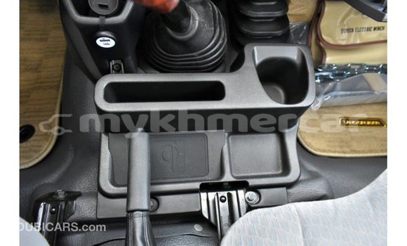 Acheter Import Voiture Toyota Land Cruiser Autre à Import - Dubai, Kampot Province Acheter Import Voiture Toyota Land Cruiser Autre à Import - Dubai, Kampot Province