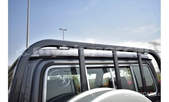 Acheter Import Voiture Toyota Land Cruiser Autre à Import - Dubai, Kampot Province Acheter Import Voiture Toyota Land Cruiser Autre à Import - Dubai, Kampot Province