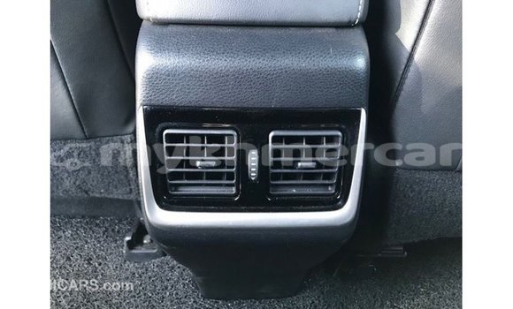 Acheter Import Voiture Toyota Harrier Blanc à Import - Dubai, Kampot Province Acheter Import Voiture Toyota Harrier Blanc à Import - Dubai, Kampot Province