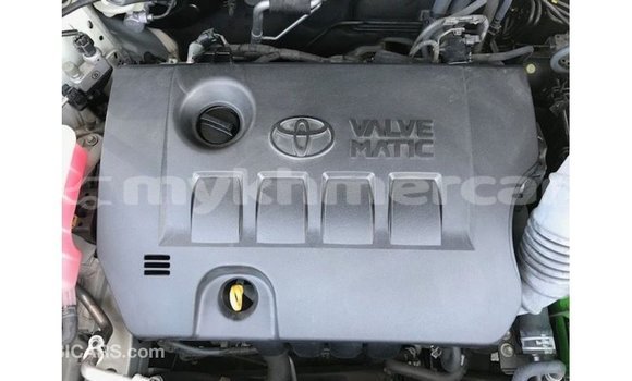 Acheter Import Voiture Toyota Harrier Blanc à Import - Dubai, Kampot Province Acheter Import Voiture Toyota Harrier Blanc à Import - Dubai, Kampot Province