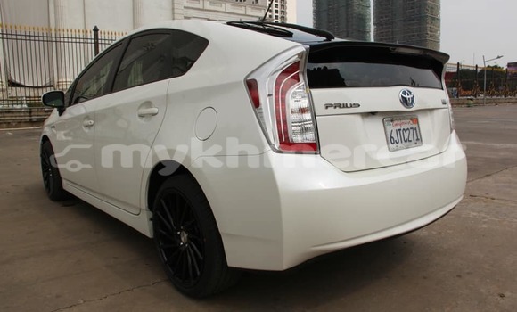 Acheter Occasion Voiture Toyota Prius Blanc à Phnom Penh, Phnom Penh Acheter Occasion Voiture Toyota Prius Blanc à Phnom Penh, Phnom Penh