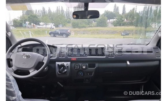 Buy Import Toyota Hiace White Car in Import - Dubai in Kampot Province Buy Import Toyota Hiace White Car in Import - Dubai in Kampot Province