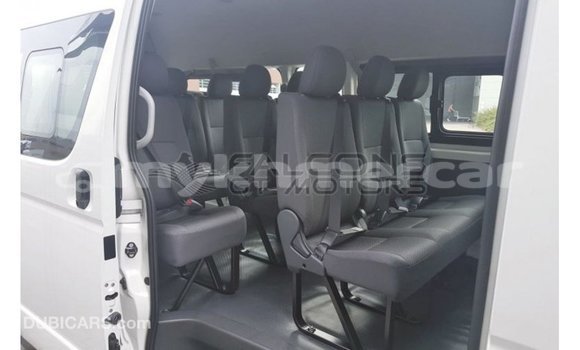 Buy Import Toyota Hiace White Car in Import - Dubai in Kampot Province Buy Import Toyota Hiace White Car in Import - Dubai in Kampot Province