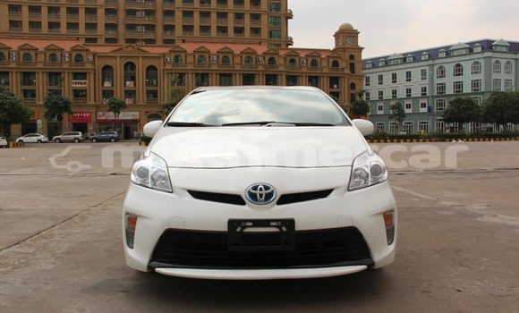 Acheter Occasion Voiture Toyota Prius Blanc à Phnom Penh, Phnom Penh Acheter Occasion Voiture Toyota Prius Blanc à Phnom Penh, Phnom Penh