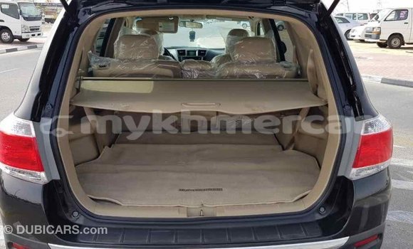 Acheter Import Voiture Toyota Highlander Noir à Import - Dubai, Kampot Province Acheter Import Voiture Toyota Highlander Noir à Import - Dubai, Kampot Province