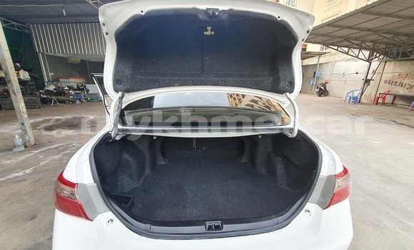 Buy Used Toyota Camry White Car in Phnom Penh in Phnom Penh Buy Used Toyota Camry White Car in Phnom Penh in Phnom Penh