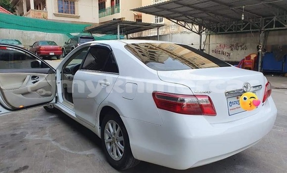 Buy Used Toyota Camry White Car in Phnom Penh in Phnom Penh Buy Used Toyota Camry White Car in Phnom Penh in Phnom Penh