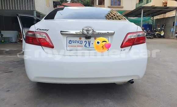 Buy Used Toyota Camry White Car in Phnom Penh in Phnom Penh Buy Used Toyota Camry White Car in Phnom Penh in Phnom Penh