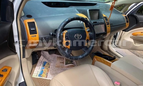 ទិញ បានប្រើ Toyota Prius White ឡាន} ក្នុង Phnom Penh ក្នុង Phnom Penh ទិញ បានប្រើ Toyota Prius White ឡាន} ក្នុង Phnom Penh ក្នុង Phnom Penh